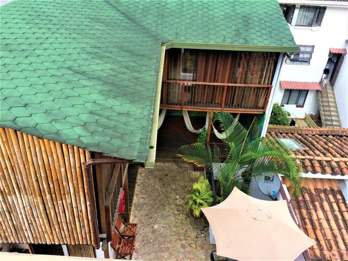 Casa Kiwi Hostel Medellín Exterior foto